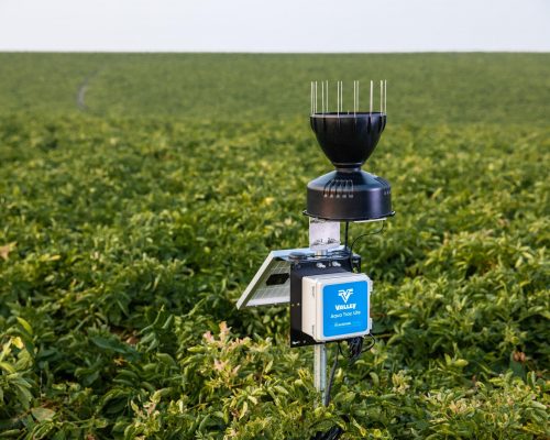 87d70f63884f424ab16ad9dff39c8b51a7d9e3bbfca6c5d888180a80b3fa18d3